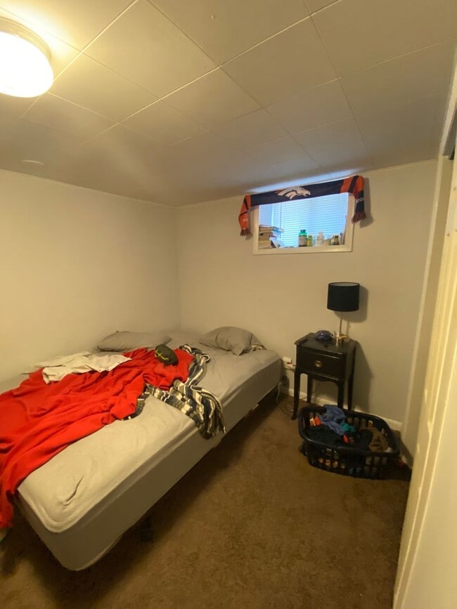 Building Photo - Aug 2025 - 4 Bedroom 2 Bathroom Wash Park ...