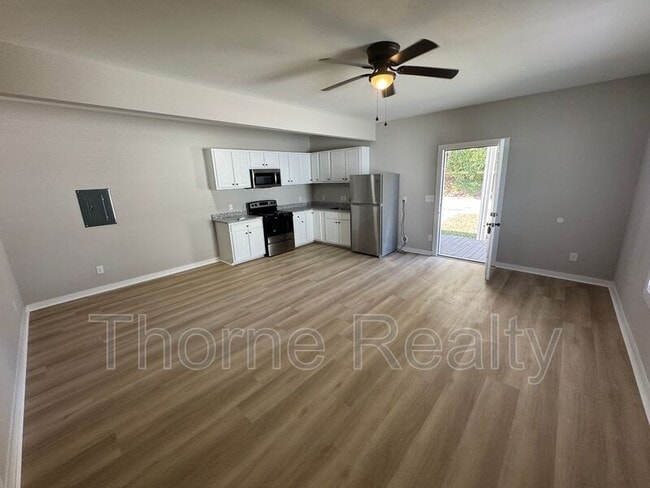 Building Photo - 821 Belleview Ave