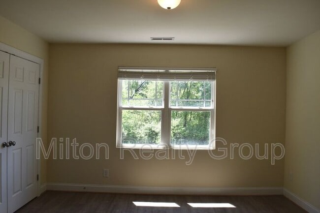 Building Photo - 26 River Stancil Dr