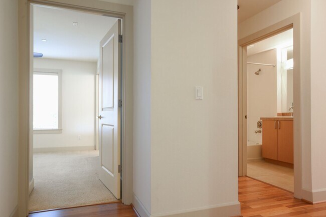 Building Photo - Elegant North Capital Hill Boutique securi...