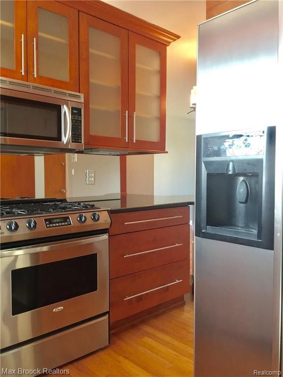 Building Photo - 3210 Shenandoah Dr