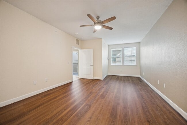 Building Photo - 6804 Westview Dr