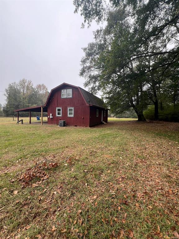 Building Photo - 1560 W County Rd