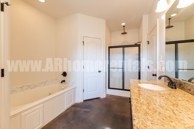 Building Photo - Great Neighborhood!