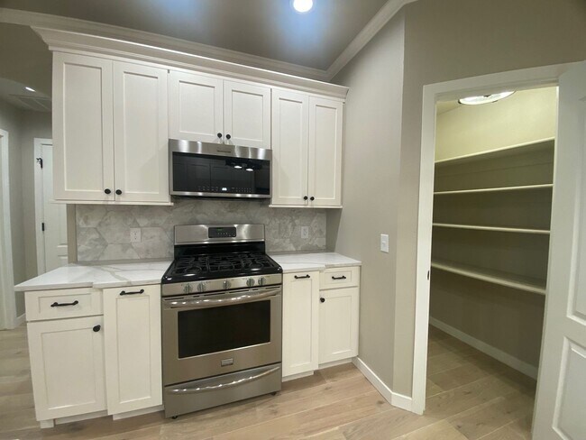 Building Photo - Jenks Schools! Prepare to fall in love wit...