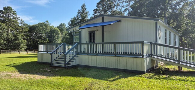 Building Photo - 24430 Oak Hollow Blvd