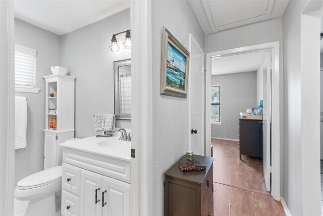 Building Photo - 105 Sweetgum Dr