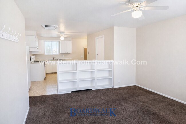 Building Photo - 1016 E 3825 S