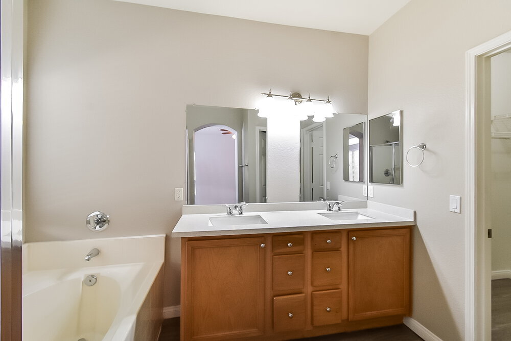 Building Photo - 7945 Quail Mountain Ln