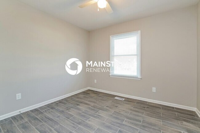 Building Photo - 3 Bedroom Pet-Friendly Home in RALEIGH, NC with Main Street Renewal