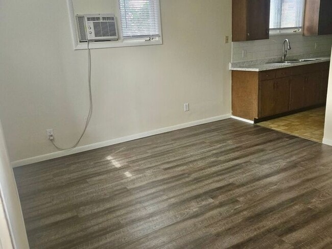 Building Photo - 1 bedroom unit Berrien Springs