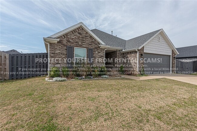 Building Photo - 4375 W Topeka Ave