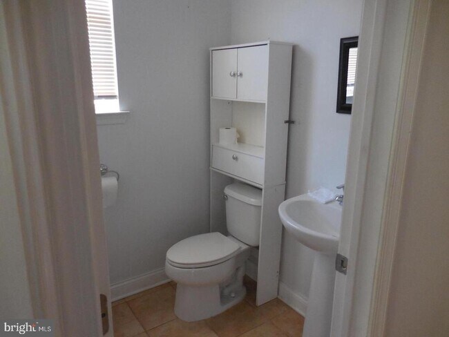 Building Photo - 6 Palmer Ct