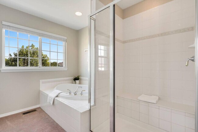 Building Photo - 6315 Clymer Cir