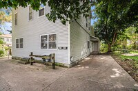 Building Photo - 826 4th St NW