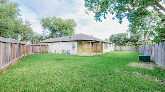 Building Photo - 9510 Huntington Way Dr