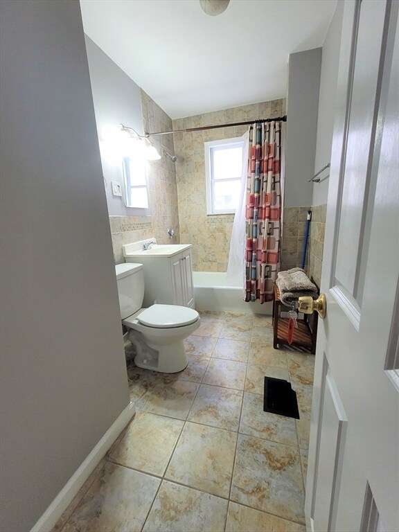 Building Photo - 25 Martin St