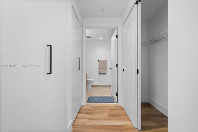 Building Photo - 650 SW 1st St