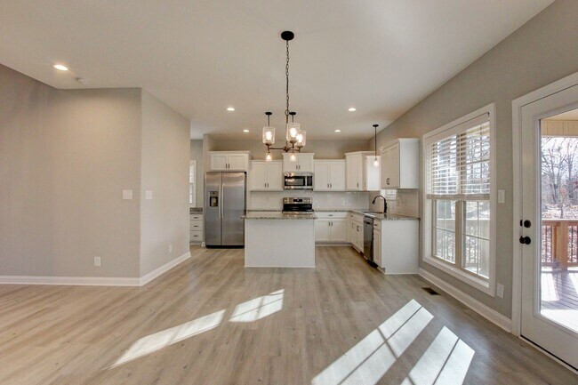 Building Photo - 2086 Ussery Rd S