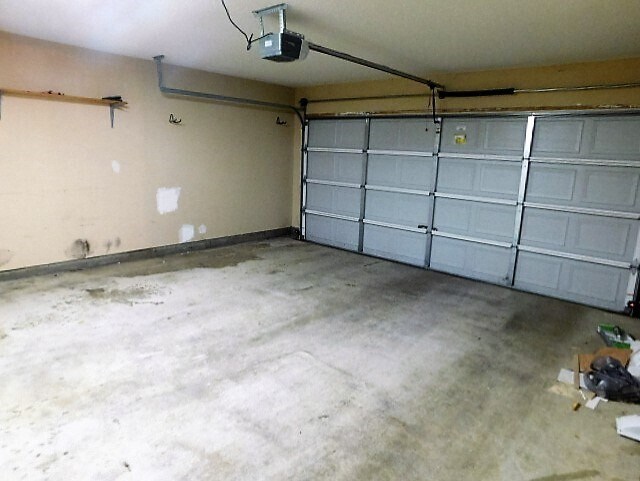 Building Photo - Awesome Home for Rent!!!! UNDER REPAIR