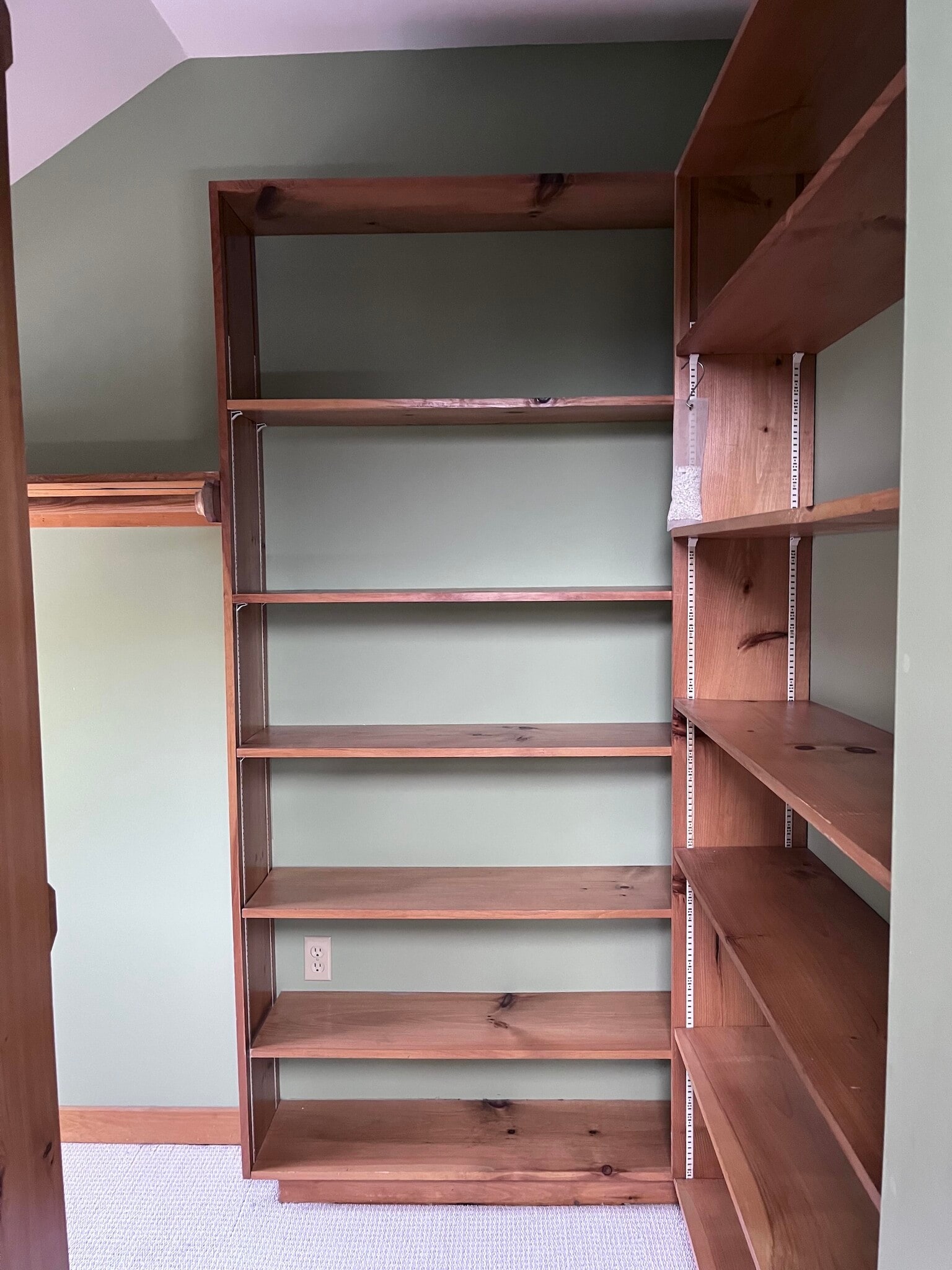 Main Bedroom Walk-in Closet - 4312 Main St