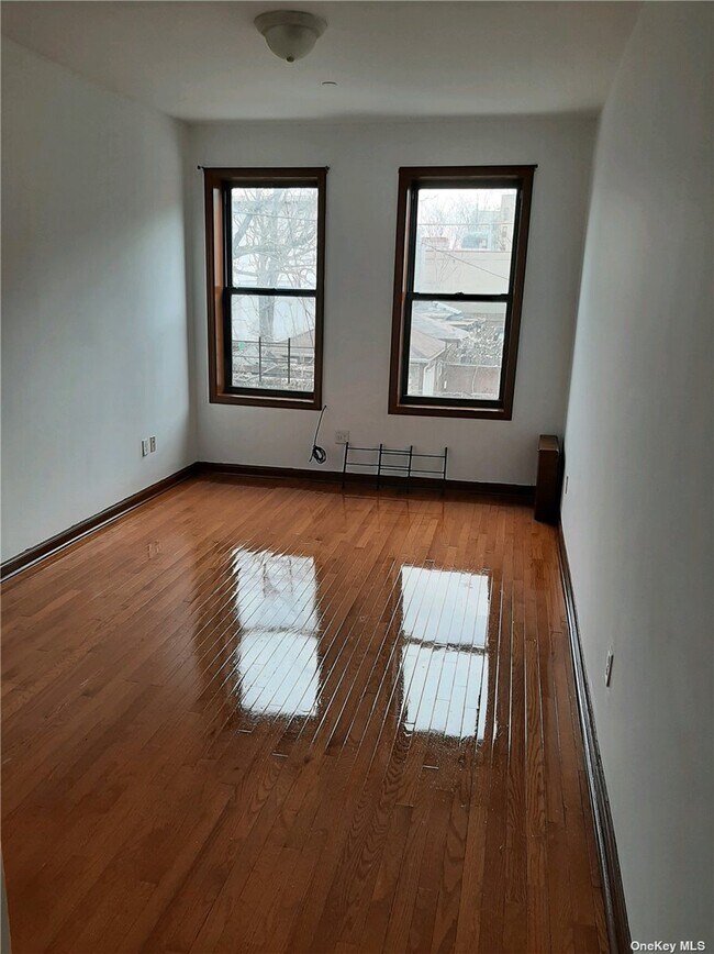 Primary Photo - 1110 Clarkson Ave