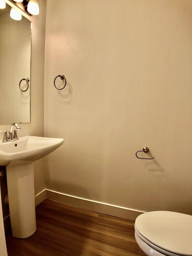 Building Photo - 437 S 1400 E