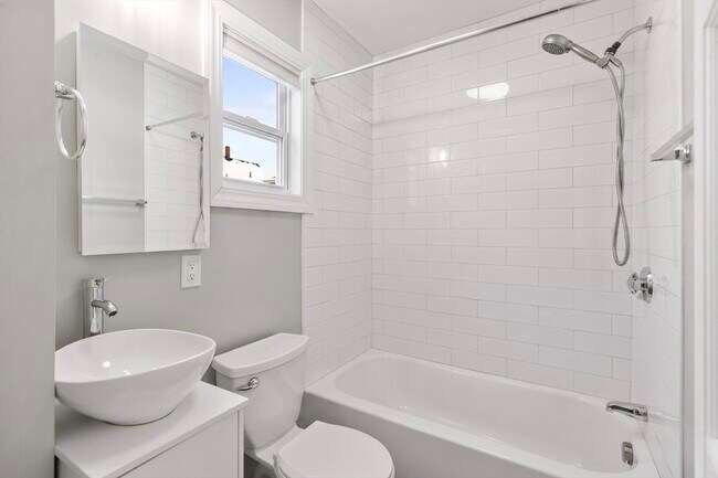 Building Photo - 20 Fairmount St
