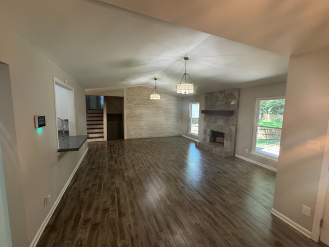 Building Photo - 1621 Northlake Springs Ct