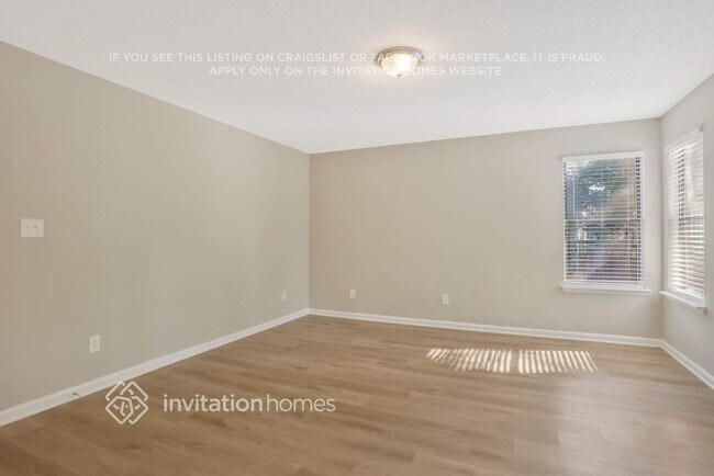 Building Photo - 1194 Realm Ln