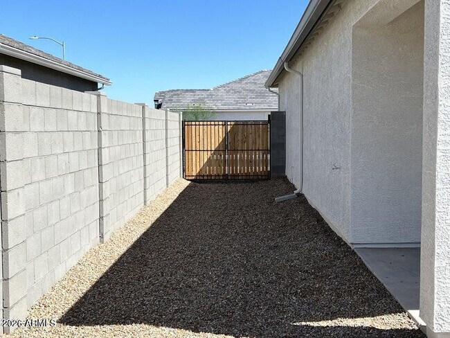 Building Photo - 3449 Encanto St