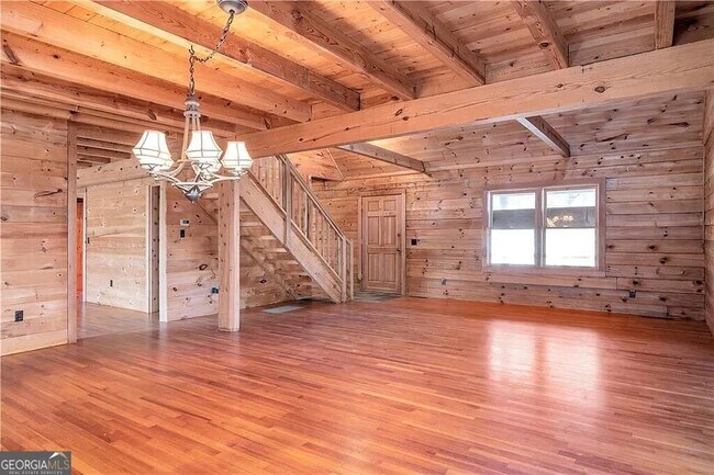 Building Photo - 2405 Mountain Rd