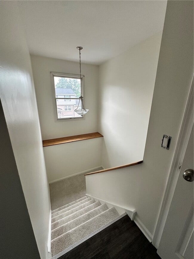 Building Photo - 6437 Sterling Cir