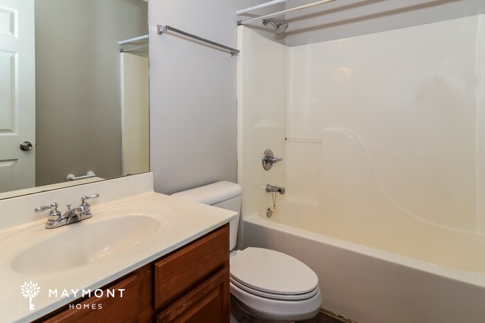 Building Photo - 3308 Lacross Dr