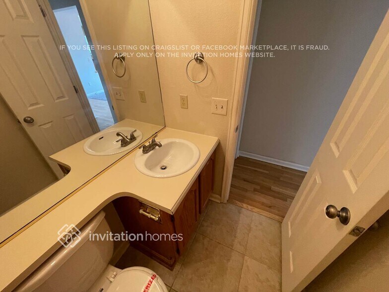 Building Photo - 9499 Sherrelwood Ln