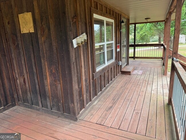 Building Photo - 1565 Corinth Rd