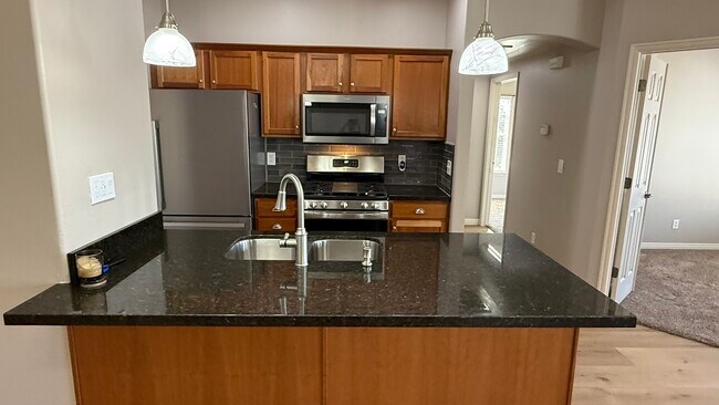 Building Photo - 1174 S. Meadow Fork #6