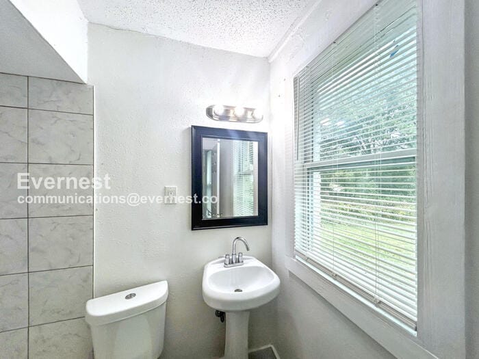 Building Photo - 1082 Palmetto Ave