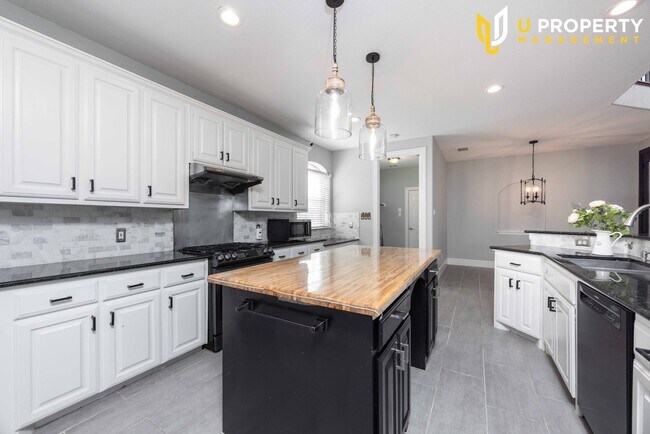 Building Photo - Beautifully updated home in the heart of Frisco!