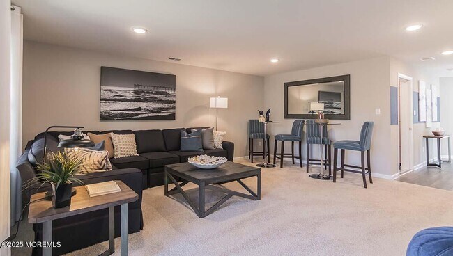 Building Photo - 905 Rio Grande Dr
