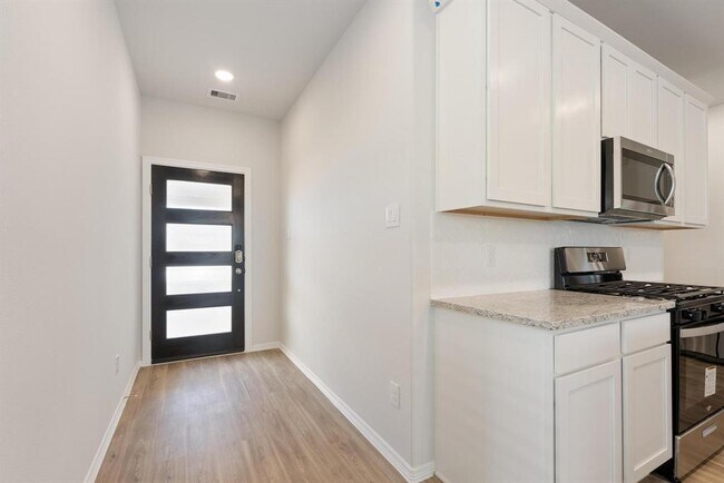 Building Photo - 5827 Fresh View Ct