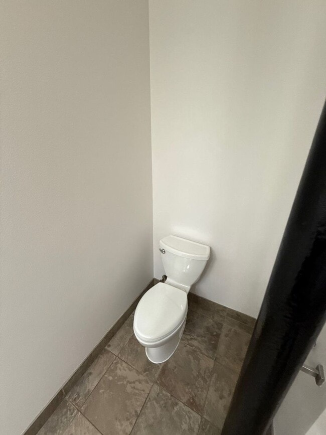 Building Photo - 160 Liberty St NE