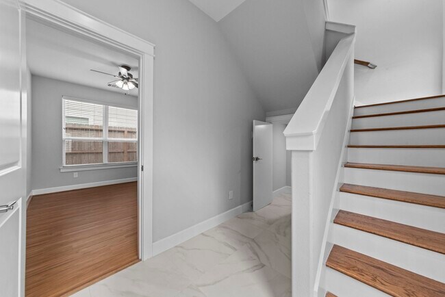 Building Photo - 623 Link Rd