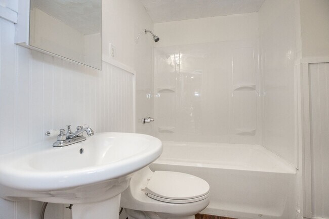 Building Photo - 21180 Westport Ave