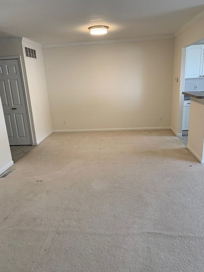 Building Photo - Condo for Rent in University City