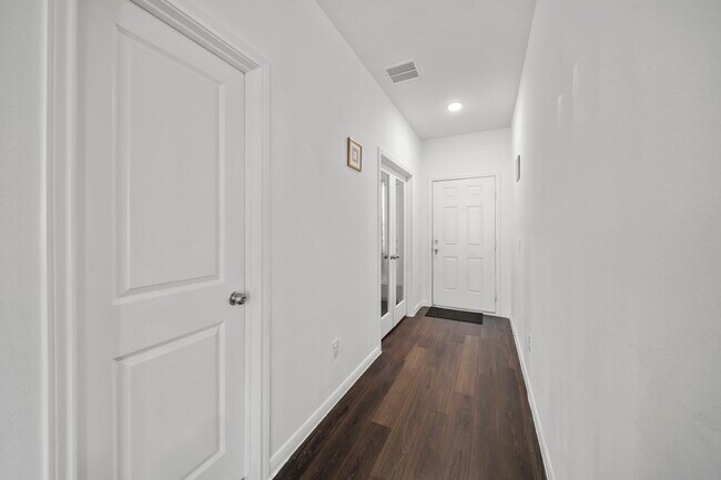 Building Photo - 116 Chestnut Gate Dr