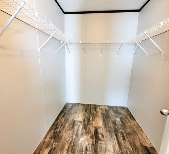 Building Photo - 9792 Spinnaker Dr