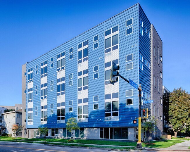 Building Photo - Studio, Top Floor Loft! U of M, Light Rail