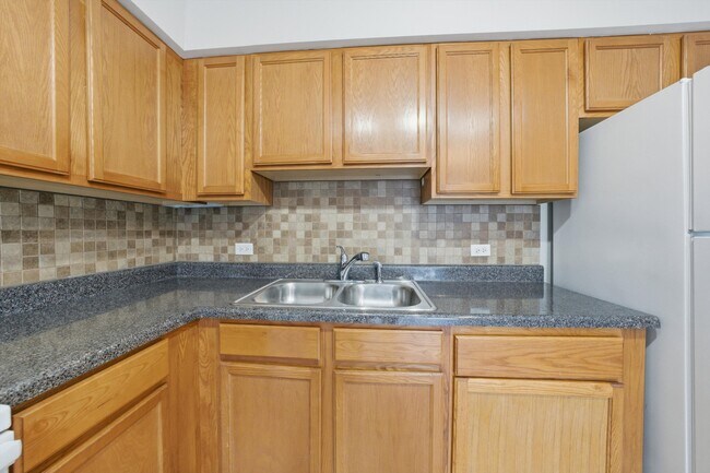 Building Photo - 3423 Ridgeland-102