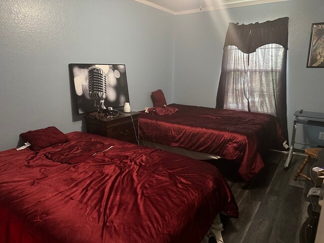 Building Photo - 18448 Sun Haven Cove